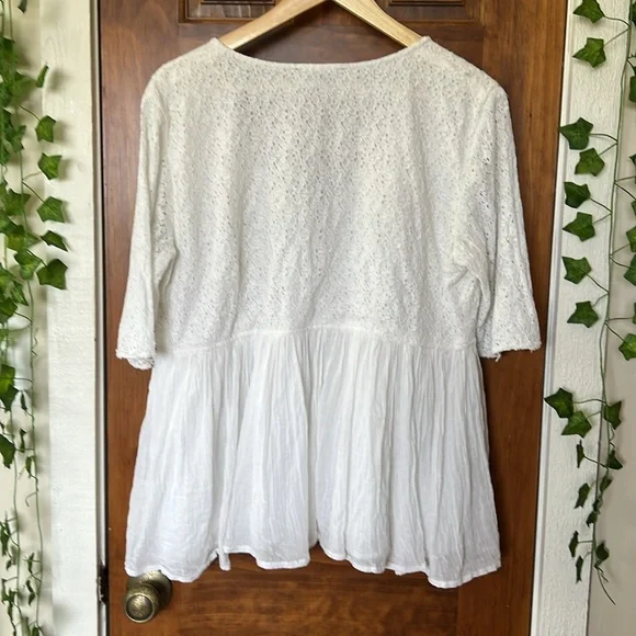 BOSTON PROPER Boho Lace Floral Embroidered Beaded Babydoll Bust Blouse in White - Picture 2 of 11